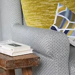 Stunning Chelsea Flat